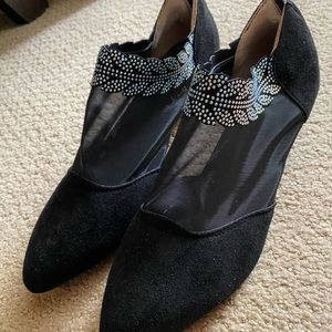 Black dress booties, bling, Size 41, fits 9, unique, never worn.